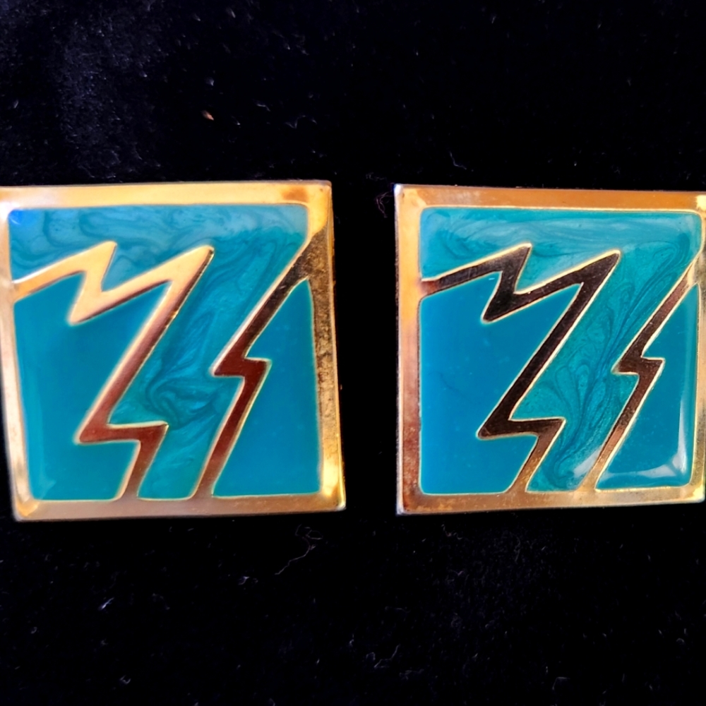 Vintage enamel blue earrings